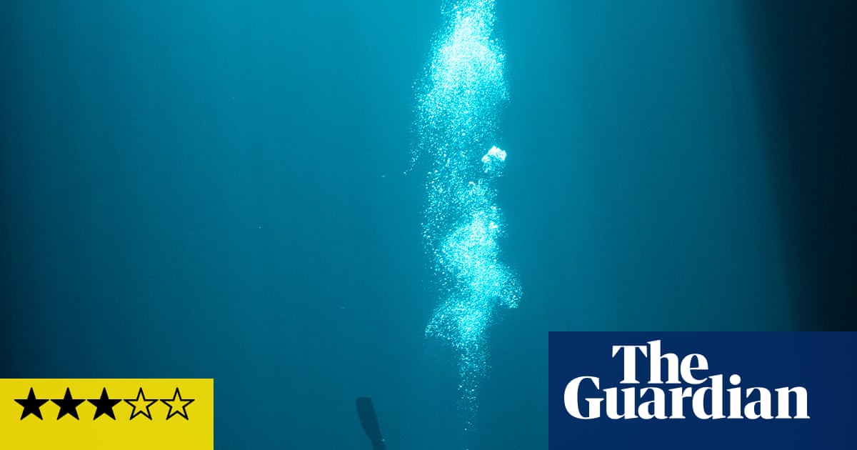 Поглиблений огляд – Документальний фільм про екстремальне занурення в печеру створює драматизм, але не має трохи шарму Поглиблений огляд – Документальний фільм про екстремальне занурення в печеру створює драматизм, але не має трохи шарму