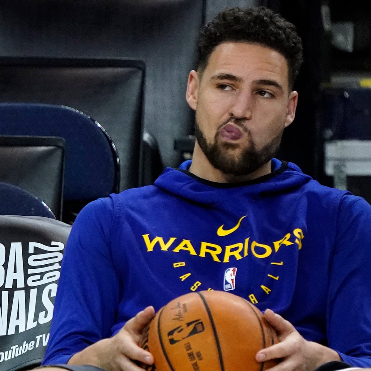 Klay Thompson set to miss second successive season after tearing achilles |  Golden State Warriors | The Guardian