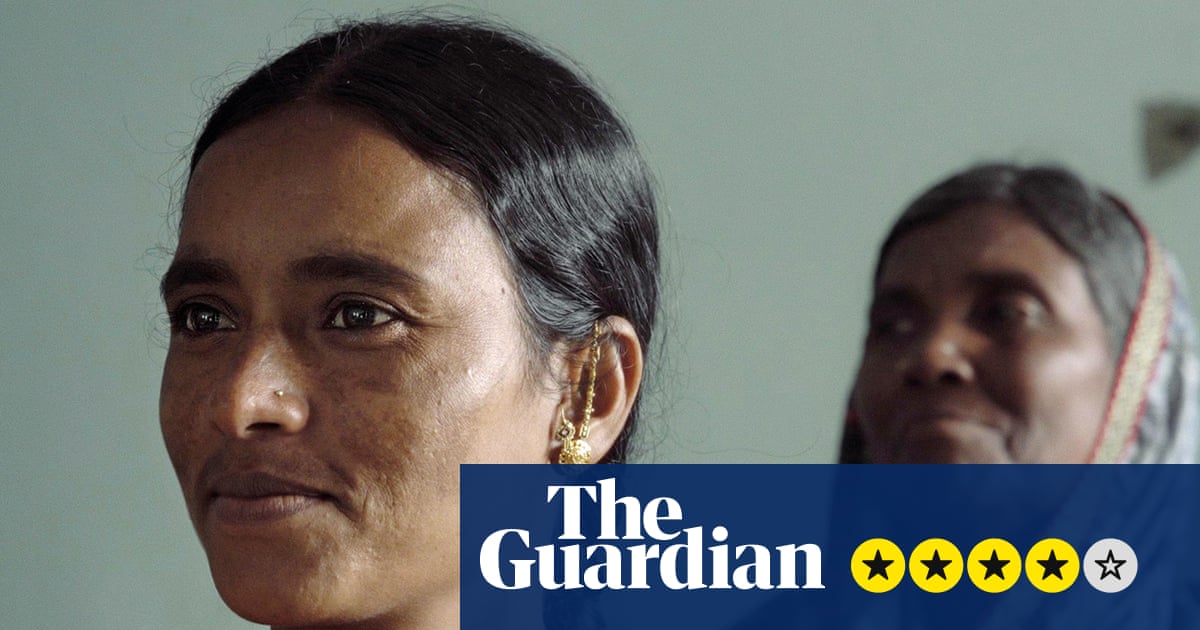 Marching in the Dark review – οι χήρες της Ινδίας από την επαρχία δείχνουν εκπληκτική ανθεκτικότητα καθώς πολεμούν τη φτώχεια και τα ταμπού