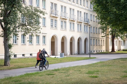 A cyclist and a pedestrian in Eisenhüttenstadt.