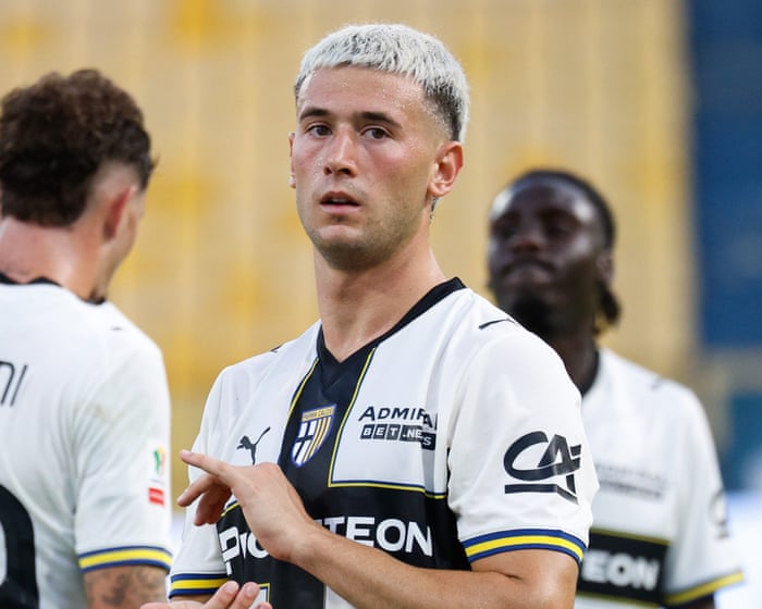 ‘A huge honour’: Socceroos World Cup star Alessandro Circati seals move to Benfica