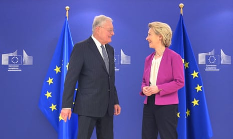 European Commission President Ursula von der Leyen (R) welcomes US special envoy for Ukraine Keith Kellogg prior to their meeting at the European Commission building in Brussels.