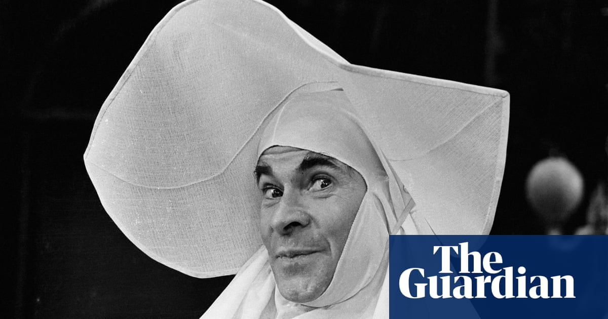 ‘Astonishing’: how Stanley Baxter’s TV extravaganzas reached 20 million