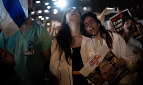 The protesters call for the ICRC to demand access, visit and treat the hostages