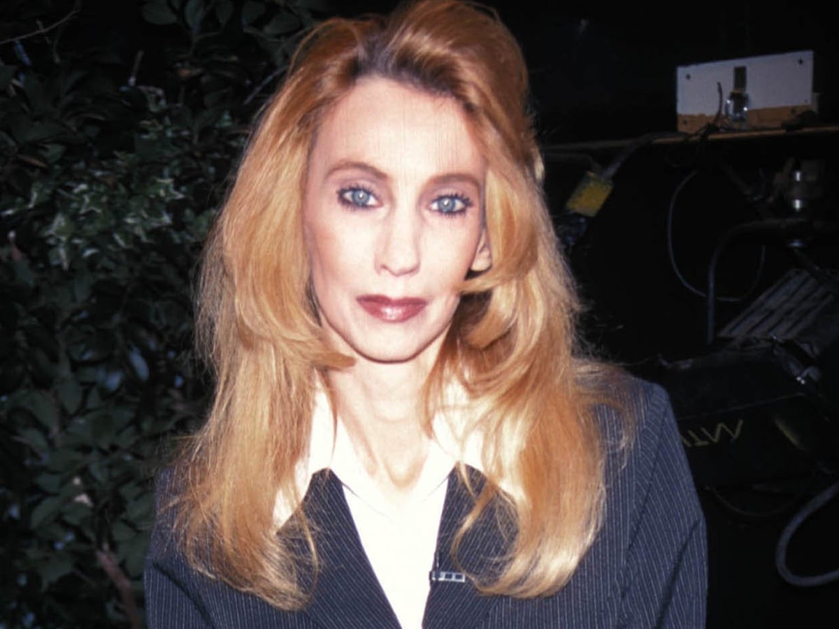 did debbie nelson smoke cigarettes Eminem's mom, Nelson, dies at 69 of lung cancer In 1973 the family was