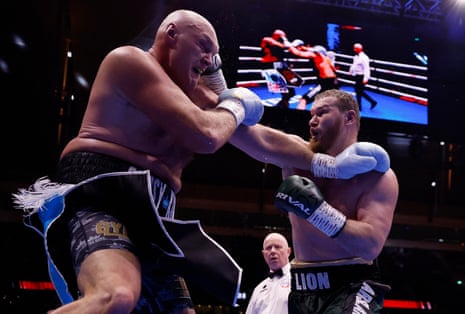 टायसन फ्यूरी एक्शन में।