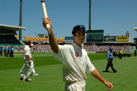 Michael Vaughan celebrates after the fifth Ashes Test in 2003