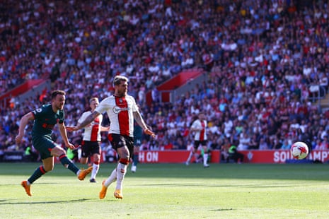 Diogo Jota equalises for Liverpool. What a game at St Mary’s.