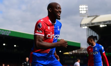 Jean-Philippe Mateta celebrates