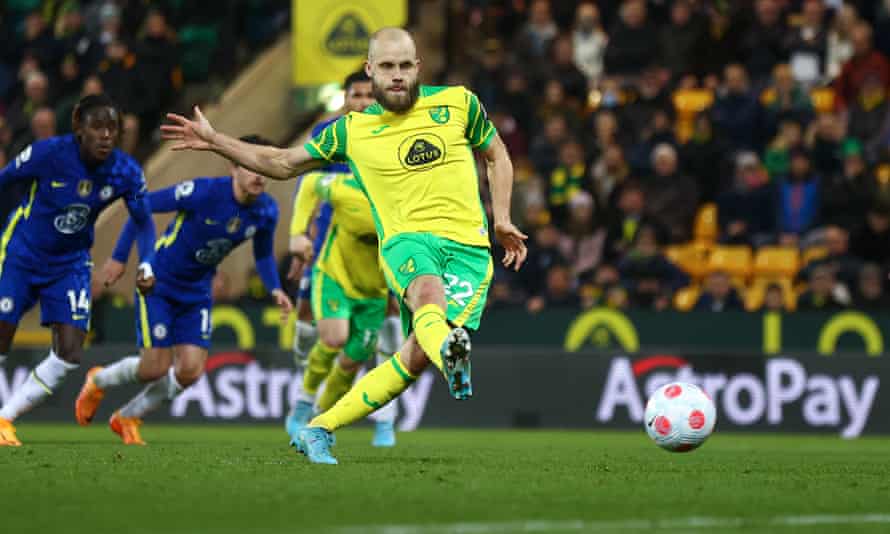 Teemu Pukki gives Norwich hope with his late penalty.