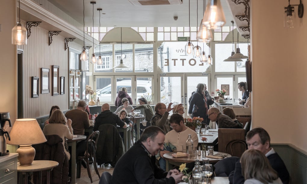 Diners in Bistro Lotte, Frome, Somerset, UK