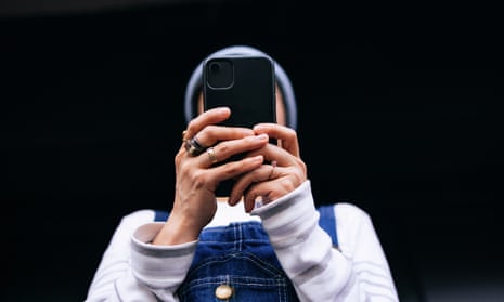 What’s it like to use an online counselling app like BetterHelp