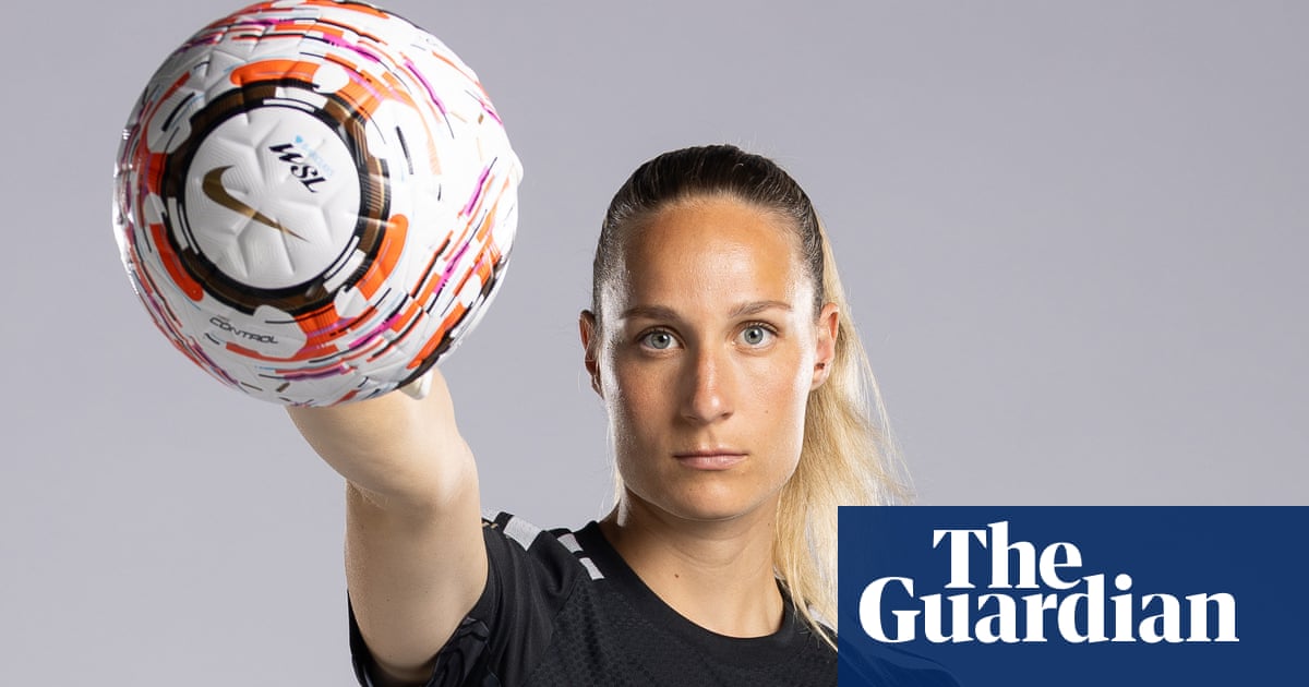 Leitzig trades runner beans for running drills at Man United