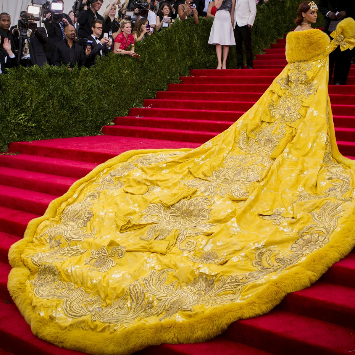 Guo Pei The Chinese Designer Who Made Rihanna S Omelette Dress Fashion The Guardian