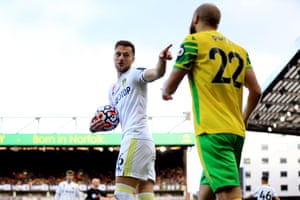 Pukki and Cooper have words.