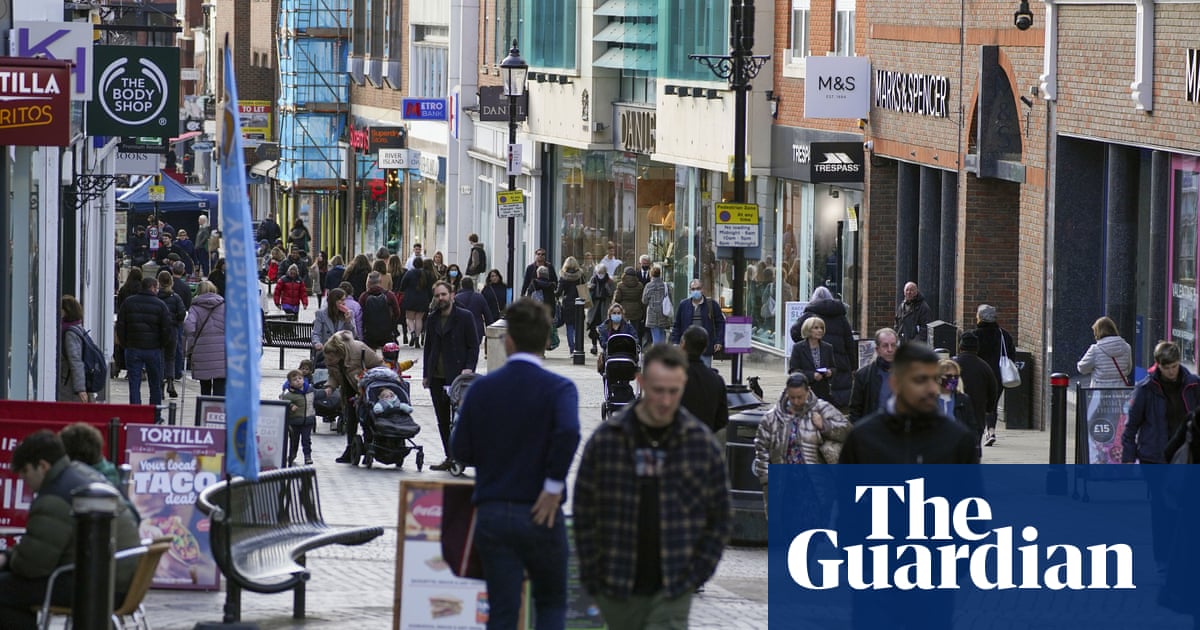 Cost of living crisis slows UK consumer spending but holiday bookings take off