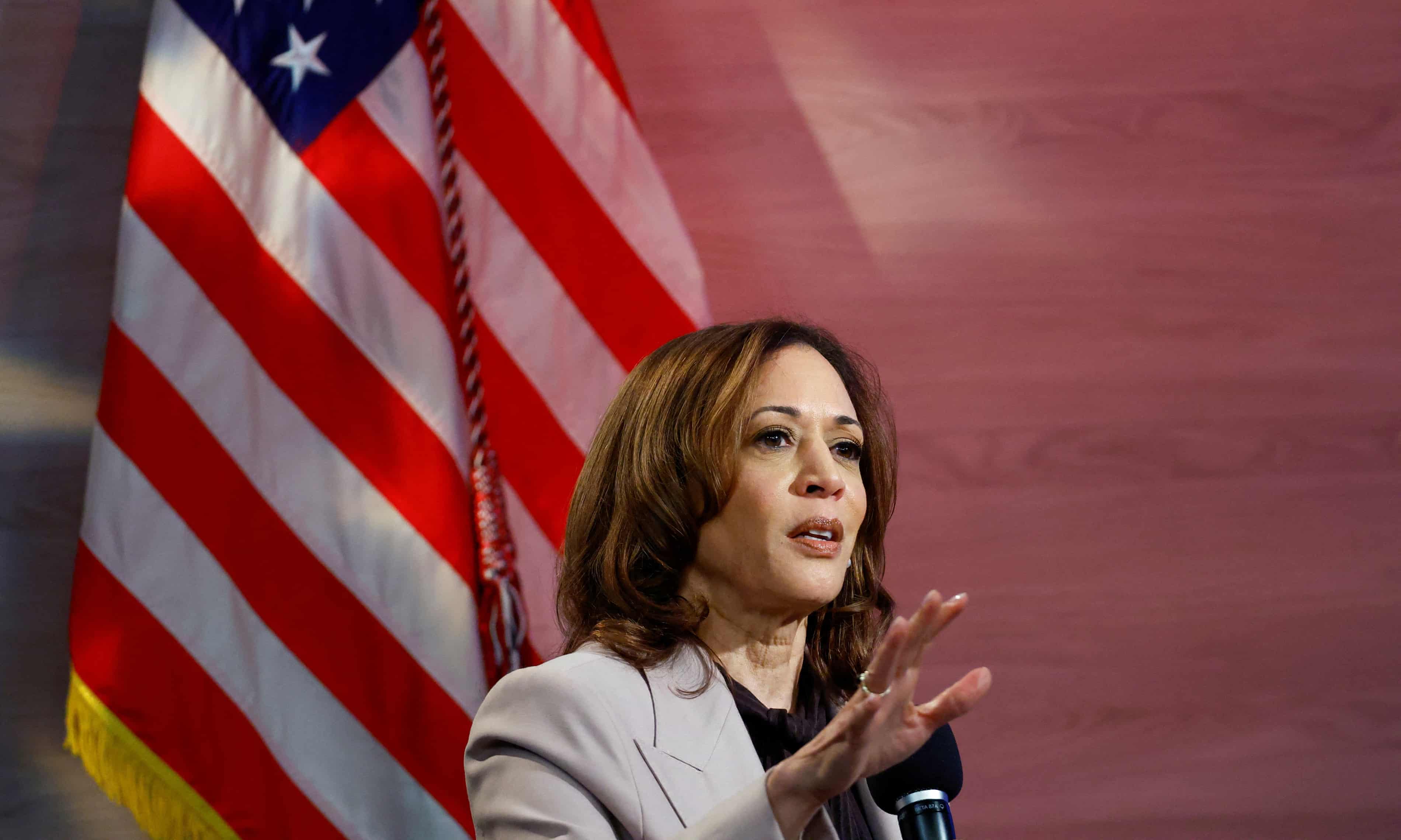 Harris calls Ohio bomb threats ‘crying shame’ in talk with Black journalists (theguardian.com)