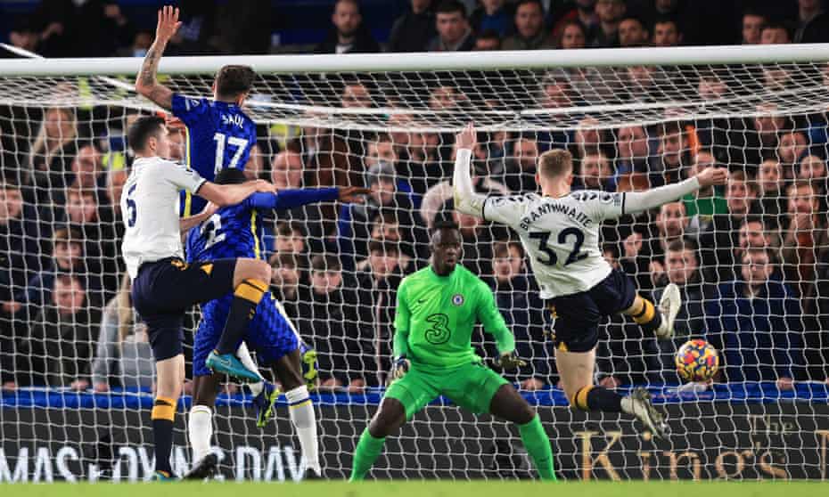 Jarrad Branthwaite scores Everton’s equaliser against Chelsea at Stamford Bridge