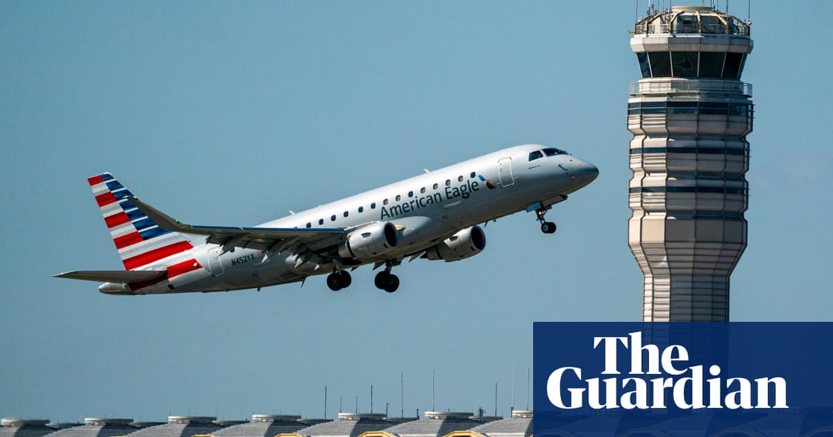 US airport worker warned before being sucked into jet engine