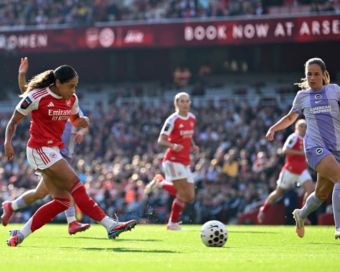 Olislagers own goal earns Arsenal narrow WSL victory against Brighton