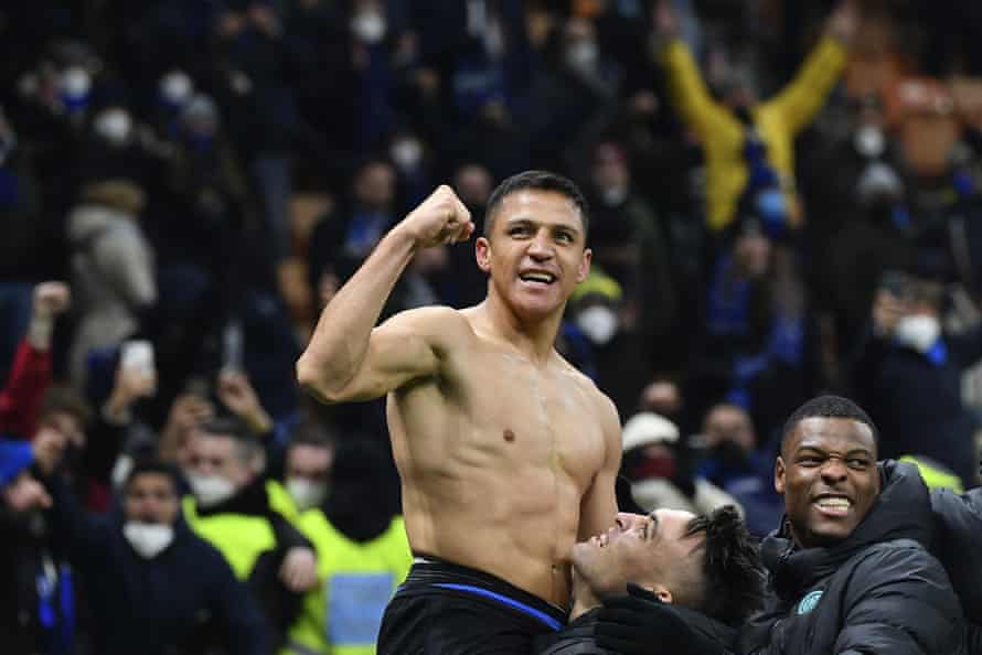 ‘I am a monster’: Alexis Sánchez unleashed to win Supercoppa for Inter | Internazionale 1 4268