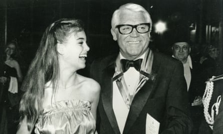 Jennifer with her father in 1986.