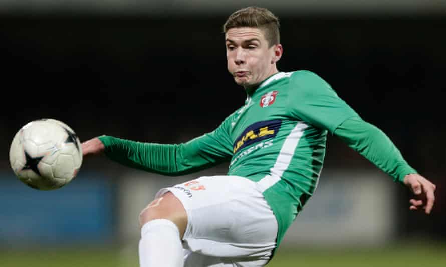 Robin Gosens in action for Dordrecht in February 2015.