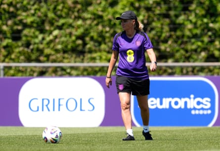Sarina Wiegman in training