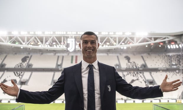 Does Ronaldo’s move to Juventus, sealed in a club suit, signal a chance of approach for the Portuguese star?