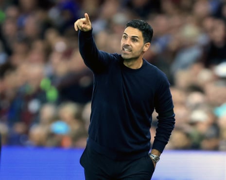 The Arsenal manager Mikel Arteta points his finger while giving an instruction to his team during their Premier League match away to Aston Villa.
