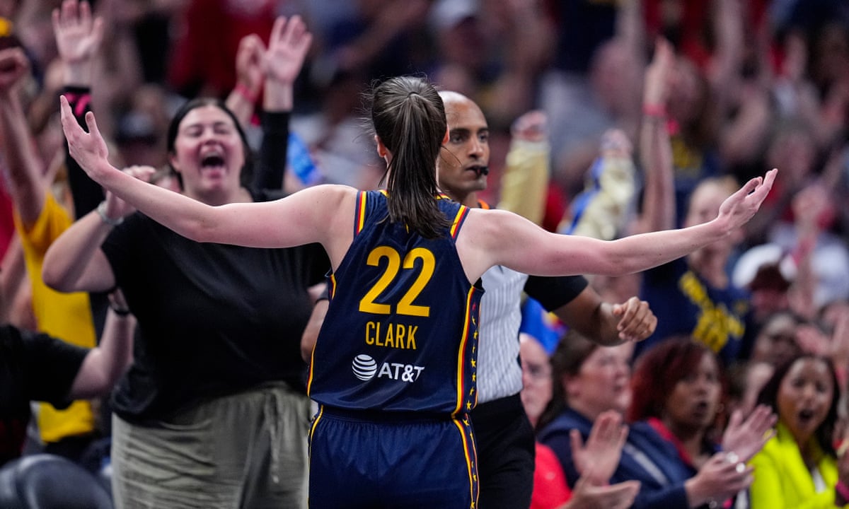Caitlin Clark breaks WNBA rookie scoring record as Wilson passes 1,000 points | WNBA | The Guardian