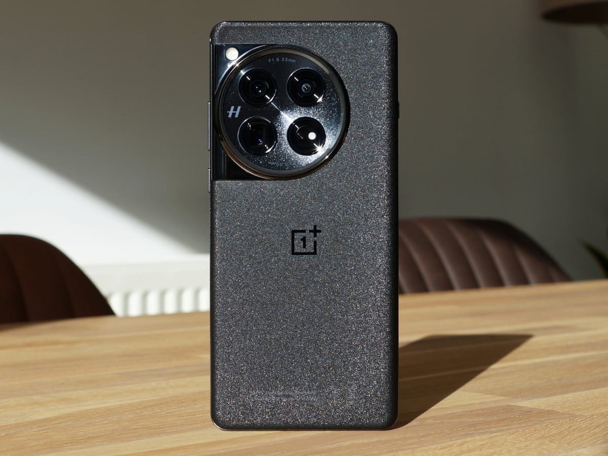 OnePlus 12 review: smartphone left behind by top rivals | Smartphones | The  Guardian