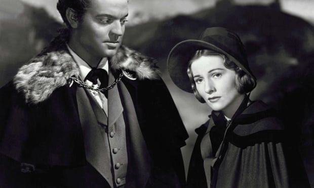 Joan Fontaine as Jane Eyre with Orson Welles as Rochester in the 1944 film version.
