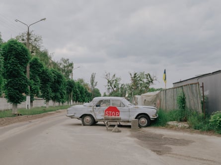 An improvised checkpoint near Hostomel