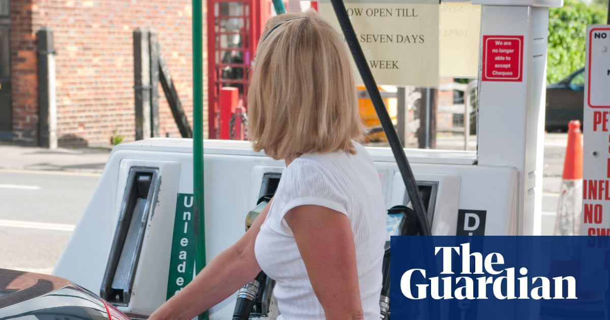 UK inflation unexpectedly stays at 2.8% as food price falls offset transport costs