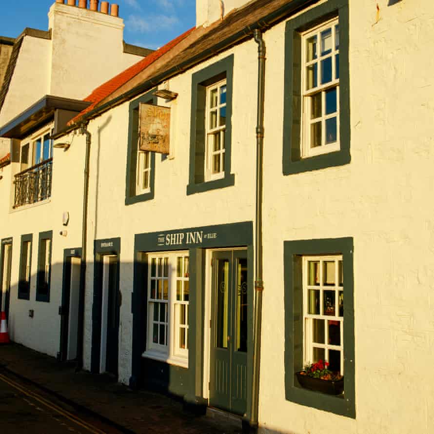 The Ship Inn, Elie, on The Fife Coastal Path East Neuk, Fife, Scotland