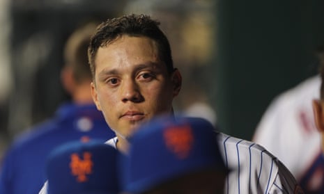New Yorks Mets slugger Wilmer Flores breaks his own nose in freak accident  by hitting a foul ball into his own face