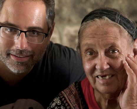 The Forest Hills director Scott Goldberg with Shelley Duvall.