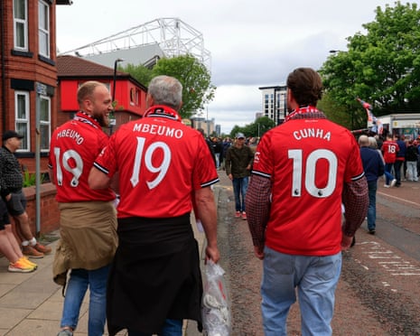 Manchester United fans get astatine Old Trafford for Premier League lucifer against Liverpool