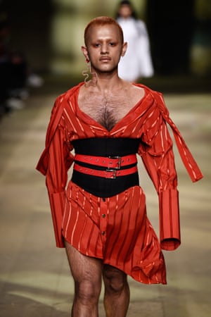 A model on the catwalk at the Man autumn-winter 2018 show.