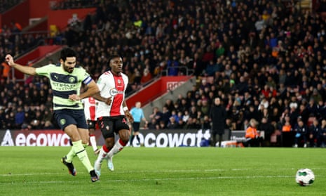 Ilkay Gundogan of Manchester City shoots wide.