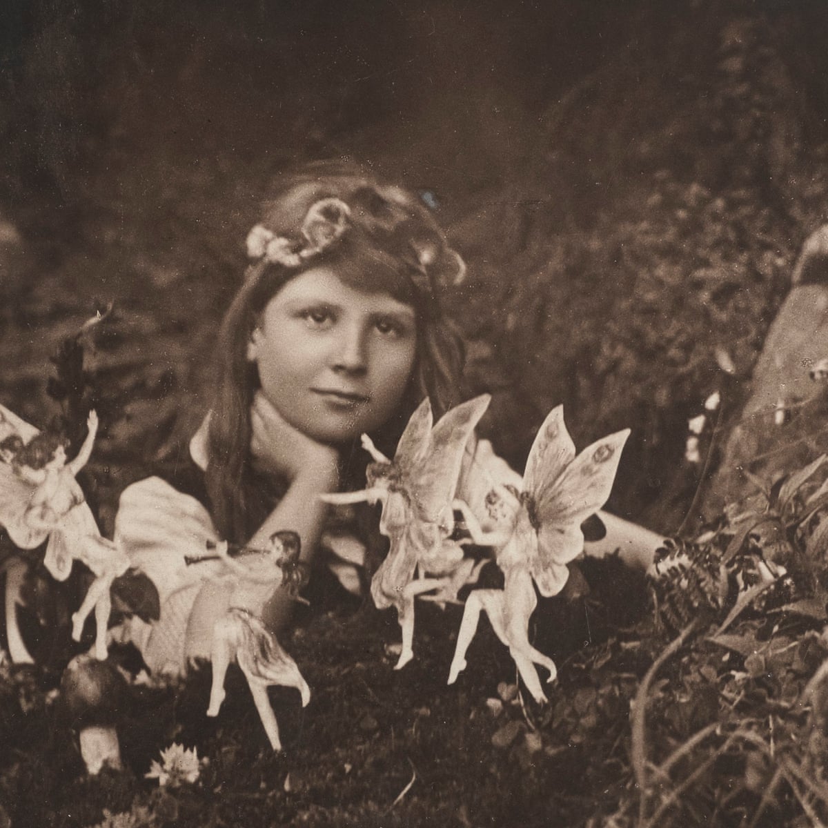 Cottingley Fairies Fake Photos Sell For 000 10 Times Estimate Photography The Guardian Cottingley Fairies Fake Photos Sell For 000 10 Times Estimate Photography The Guardian