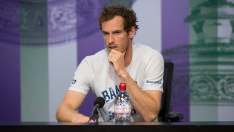 Andy Murray corrects journalist for overlooking female players – video
