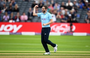 Chris Woakes celebrates the early wicket of Kusal Perera.