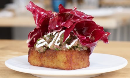 Muntjac tartar on a hash brown.