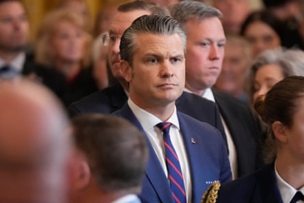 النظرة الثابتة... بيت هيغسميث.