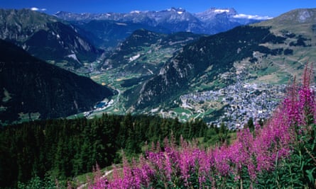 Val de Bagnes from slopes above Verbier on Haute Route walk.Verbier, Valais, Switzerland, Europe