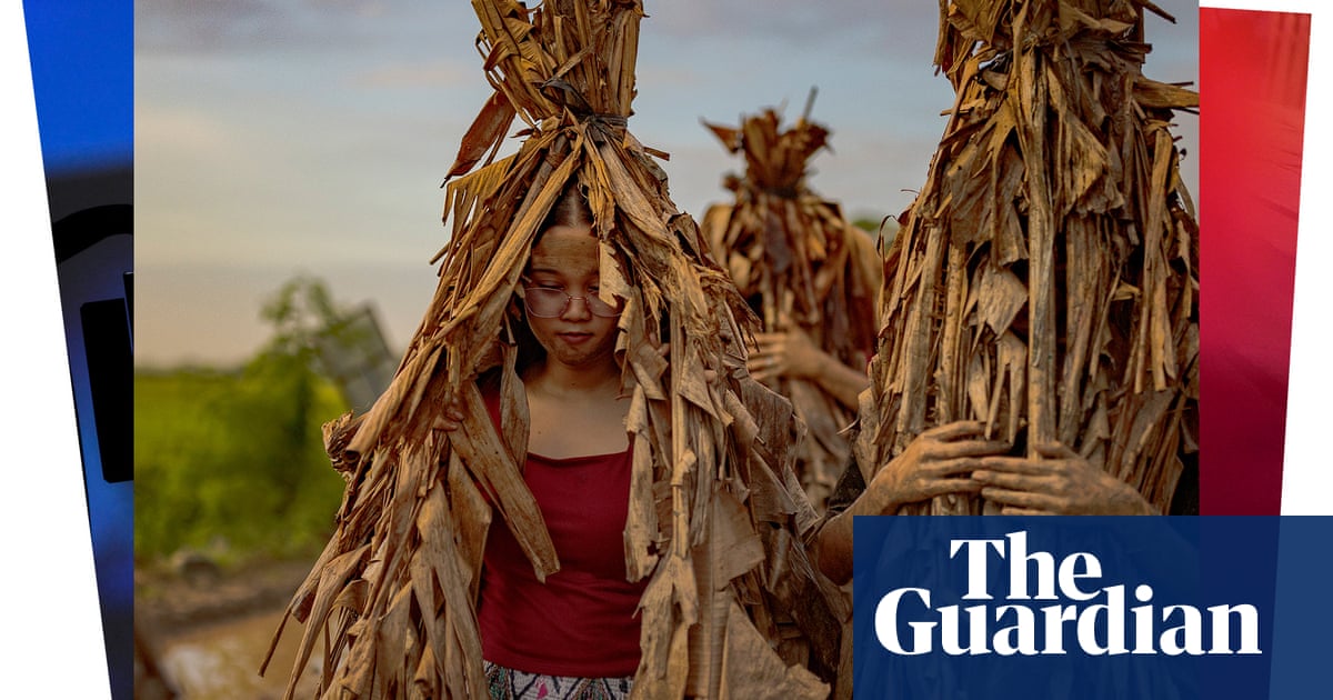 Nato summit and women dressed in banana leaves: photos of the day  Tuesday