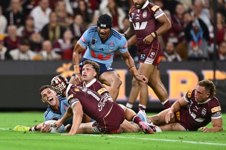 Nathan Cleary scores a try and then converts.