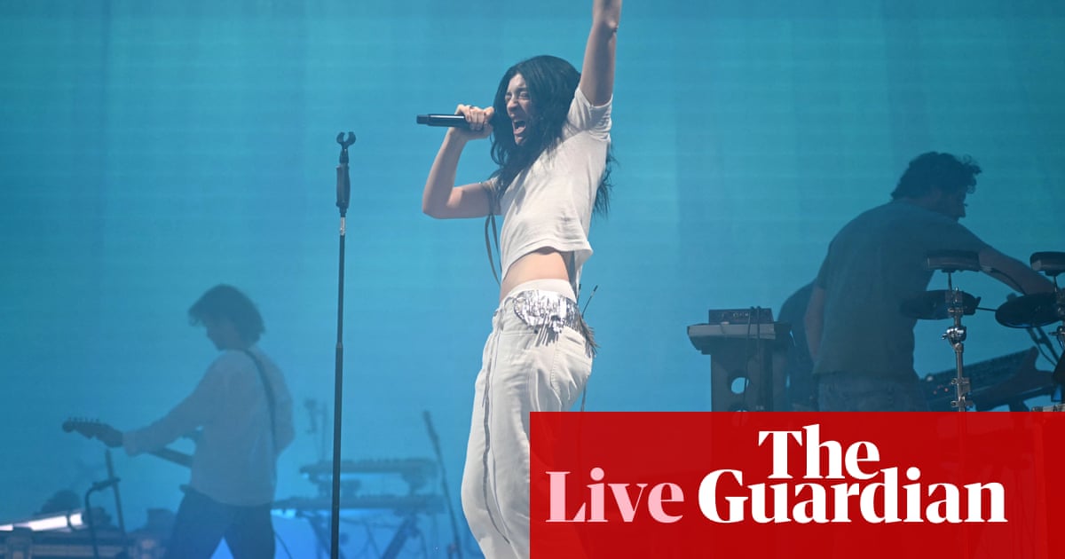 Friday at Glastonbury with Lorde, CMAT, Wet Leg, secret sets and more follow it live!